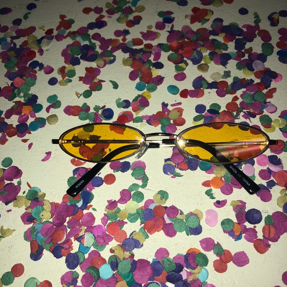 90s inspired Sunnies (yellow lenses)